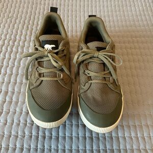 Sorel Sage Green Lace-Up waterproof hiking shoes